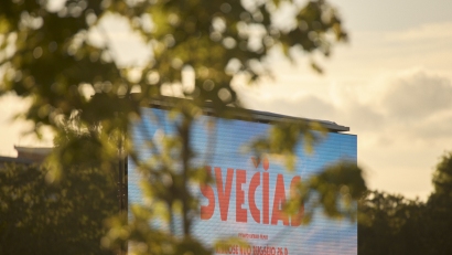 Prie Baltojo tilto atrakcionuose dūko suaugusieji  - #1