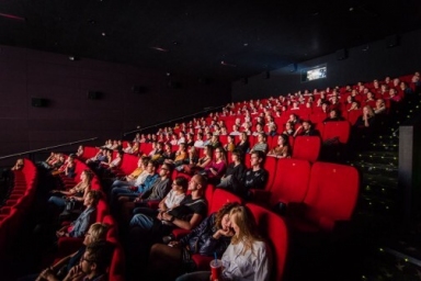 2020-ųjų Lietuvos kino teatrų statistika – kone tris kartus mažiau ir žiūrovų, ir pajamų...
